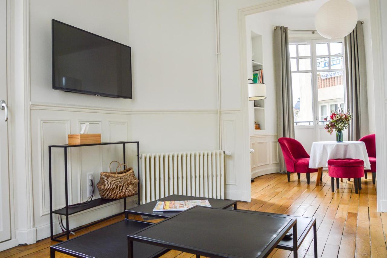 Ferienwohnung Les Berceaux De La Cathedrale Reims Exterior foto