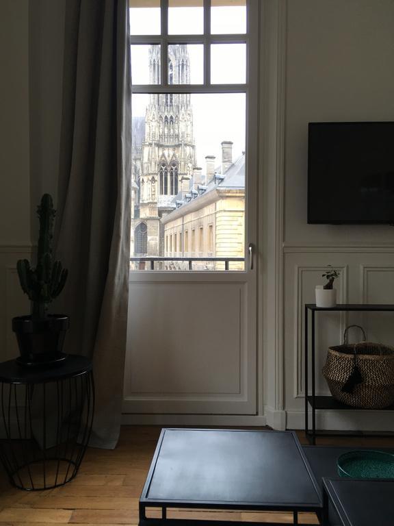 Ferienwohnung Les Berceaux De La Cathedrale Reims Exterior foto