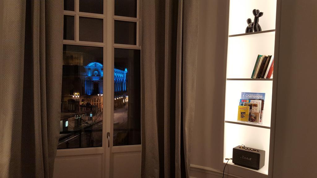 Ferienwohnung Les Berceaux De La Cathedrale Reims Exterior foto