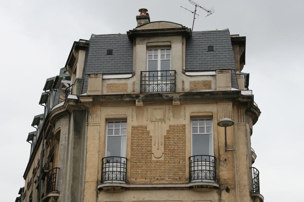 Ferienwohnung Les Berceaux De La Cathedrale Reims Exterior foto